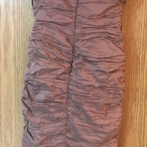 BCBG MAXAZARIA SIZE 10, DUSTY ROSE AND BLACK STRAPLESS/SPAGHETTI STRAPS - Picture 3 of 6